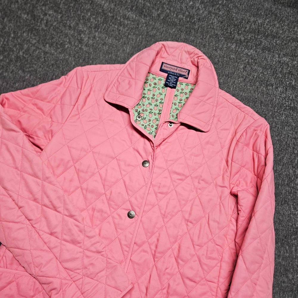 Vineyard Vines Quilted Barn Jacket Women XS Pink Pineapple Lining Snap Front